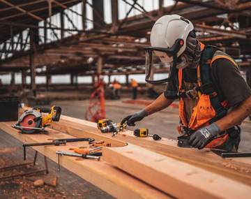5 things to consider before becoming a contractor